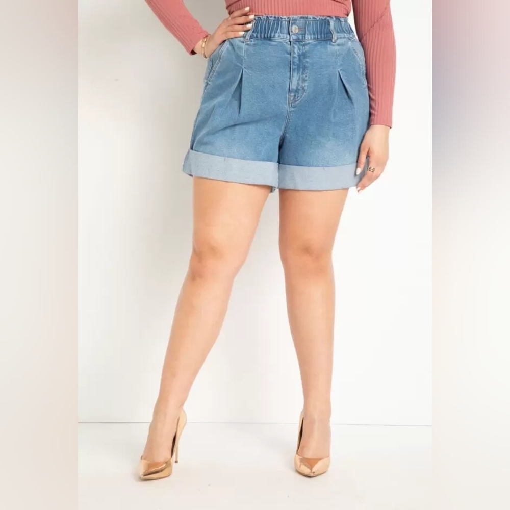 Elastic Waistband Shorts with Pleat Detail